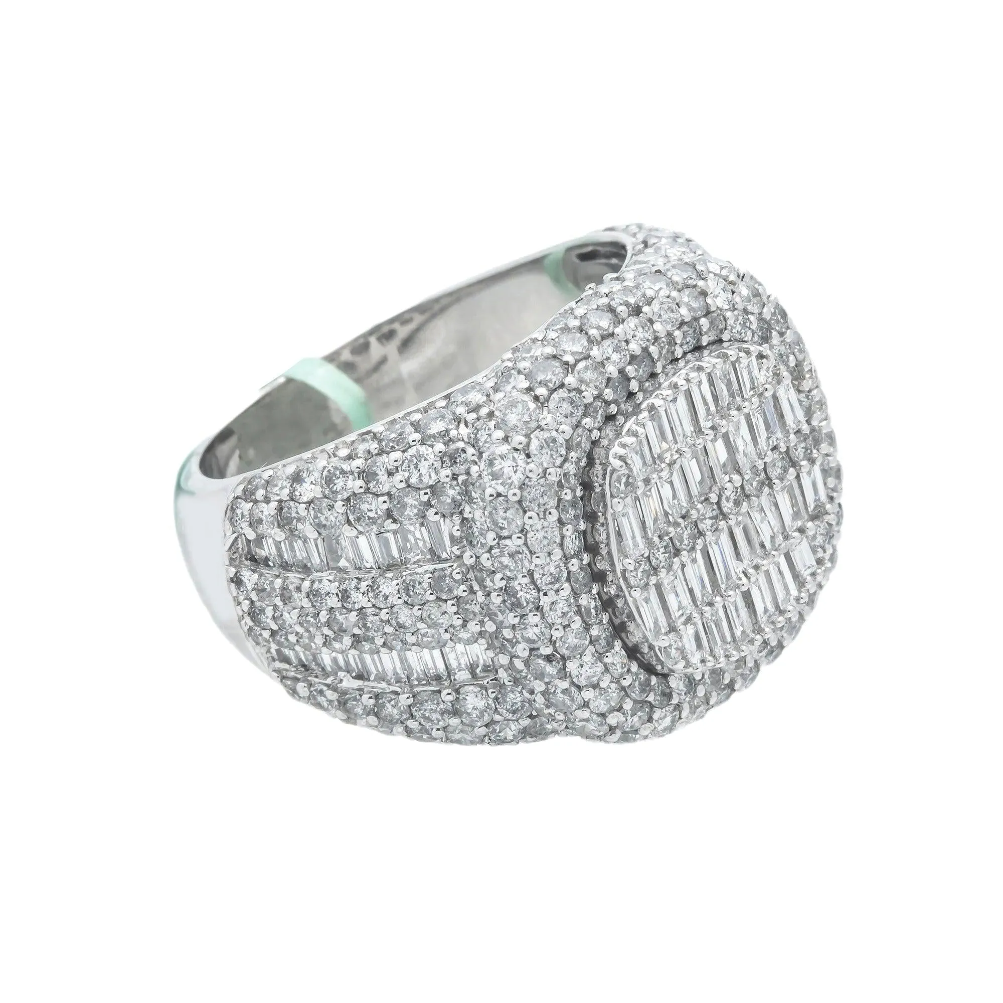 10K GOLD BAGUETTE AND ROUND CLUSTER DIAMOND RING 5.35 CT