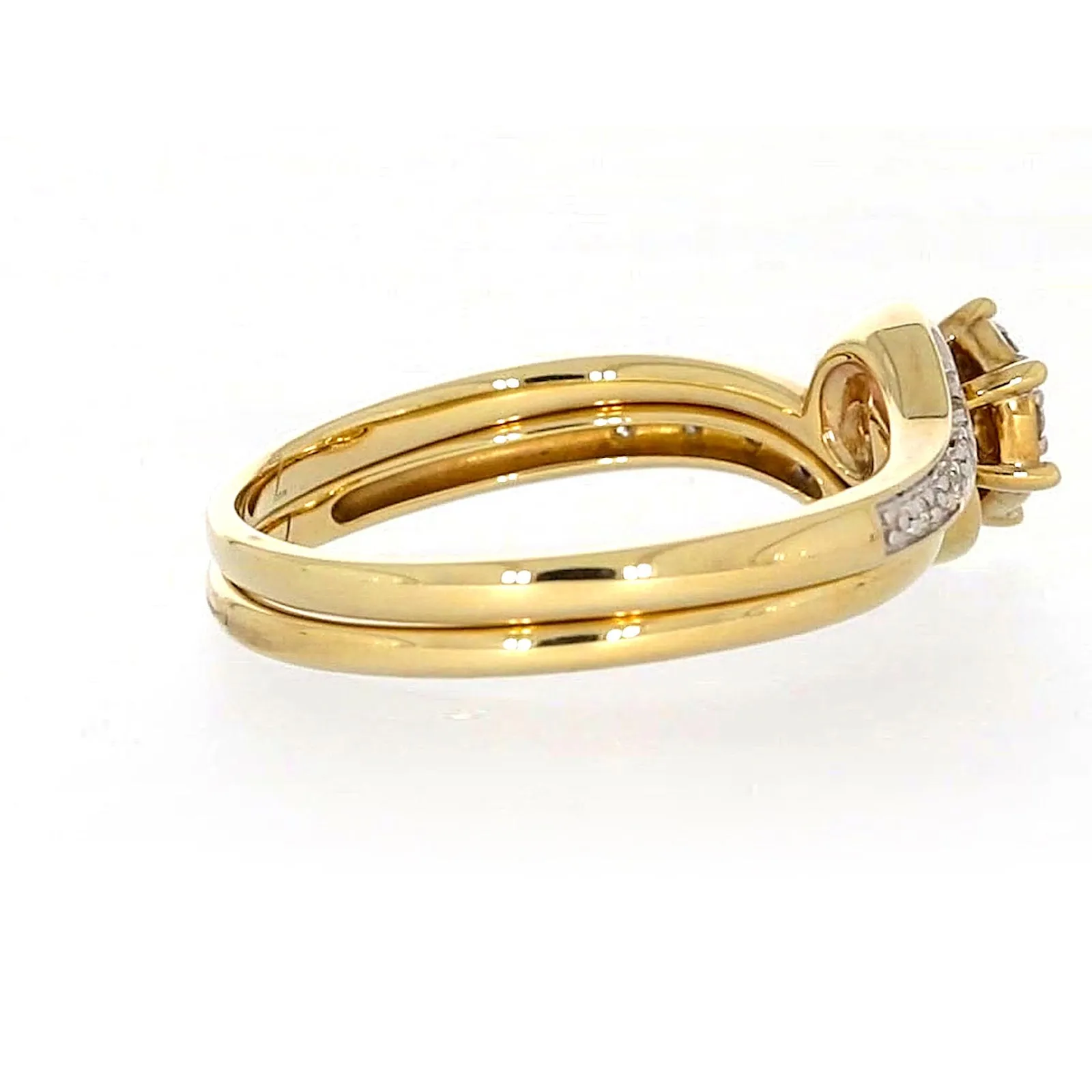 9ct Yellow Gold Round Brilliant Cut with 0.15 CARAT tw of Diamonds Ring