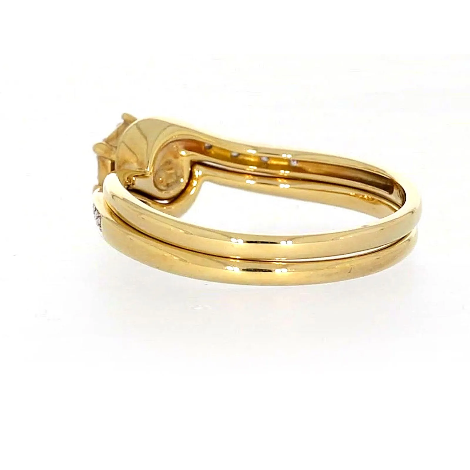 9ct Yellow Gold Round Brilliant Cut with 0.15 CARAT tw of Diamonds Ring