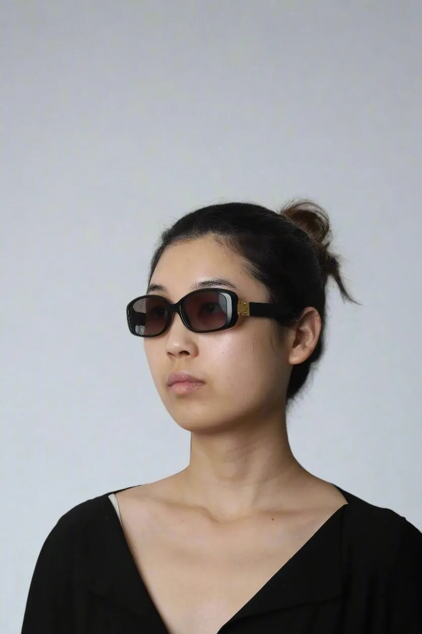 Black rectangular sunglasses - size