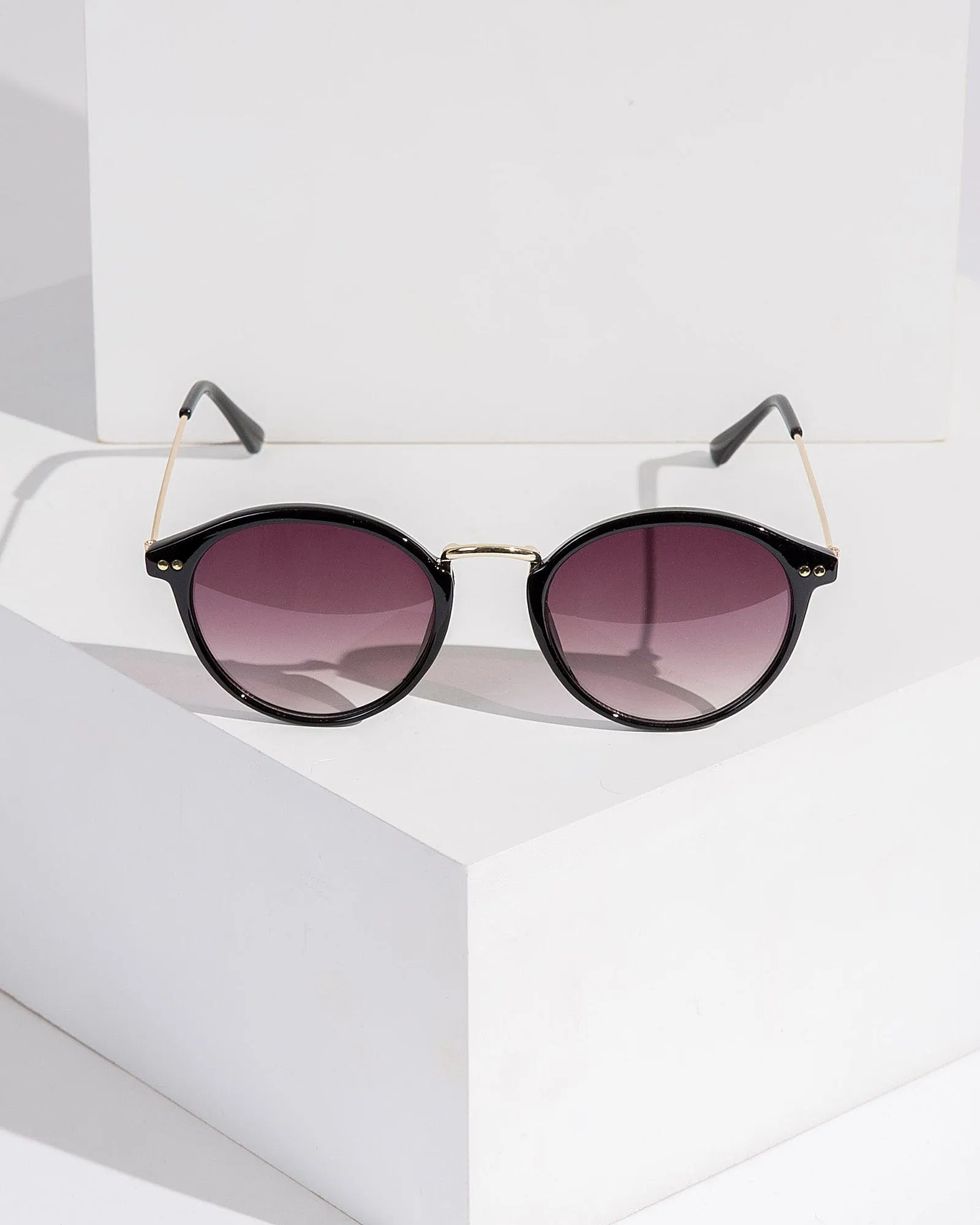 Black Round Sunglasses