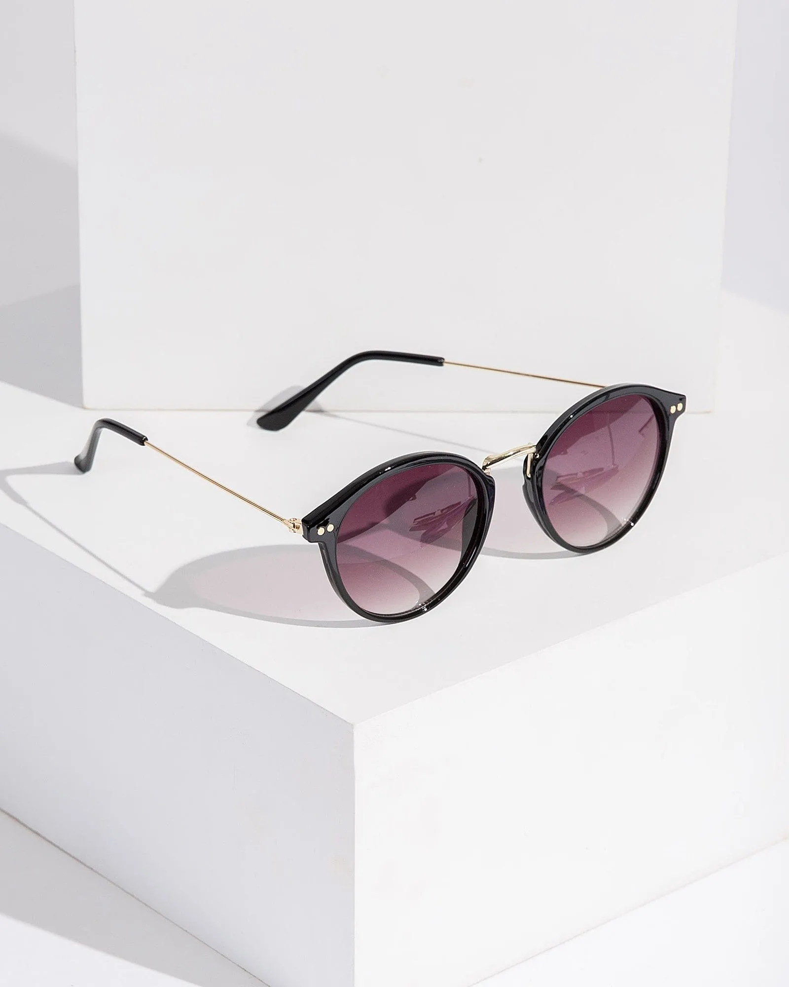 Black Round Sunglasses