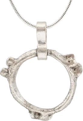 CELTIC PROSPERITY RING NECKLACE, C.300-100 BC