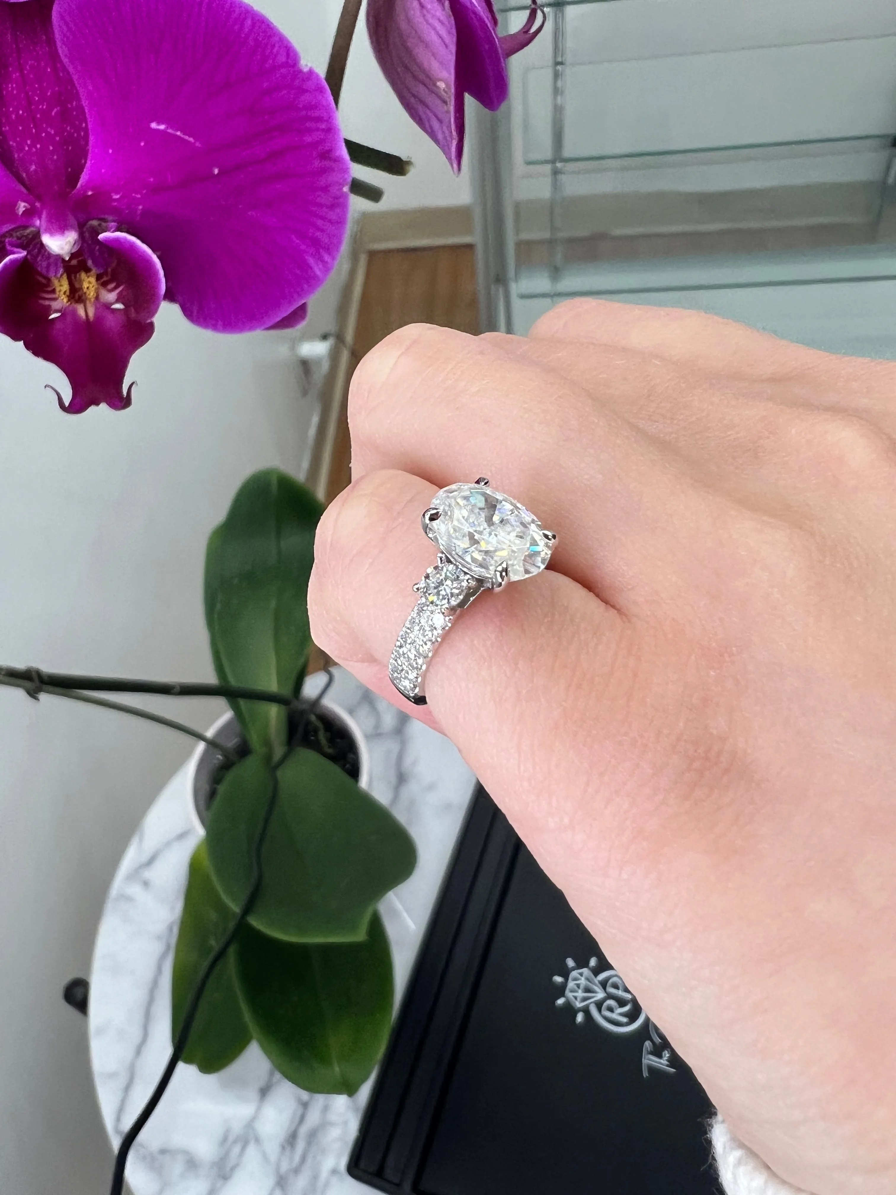Farra - Double Row Accented Round & Oval Engagement Ring