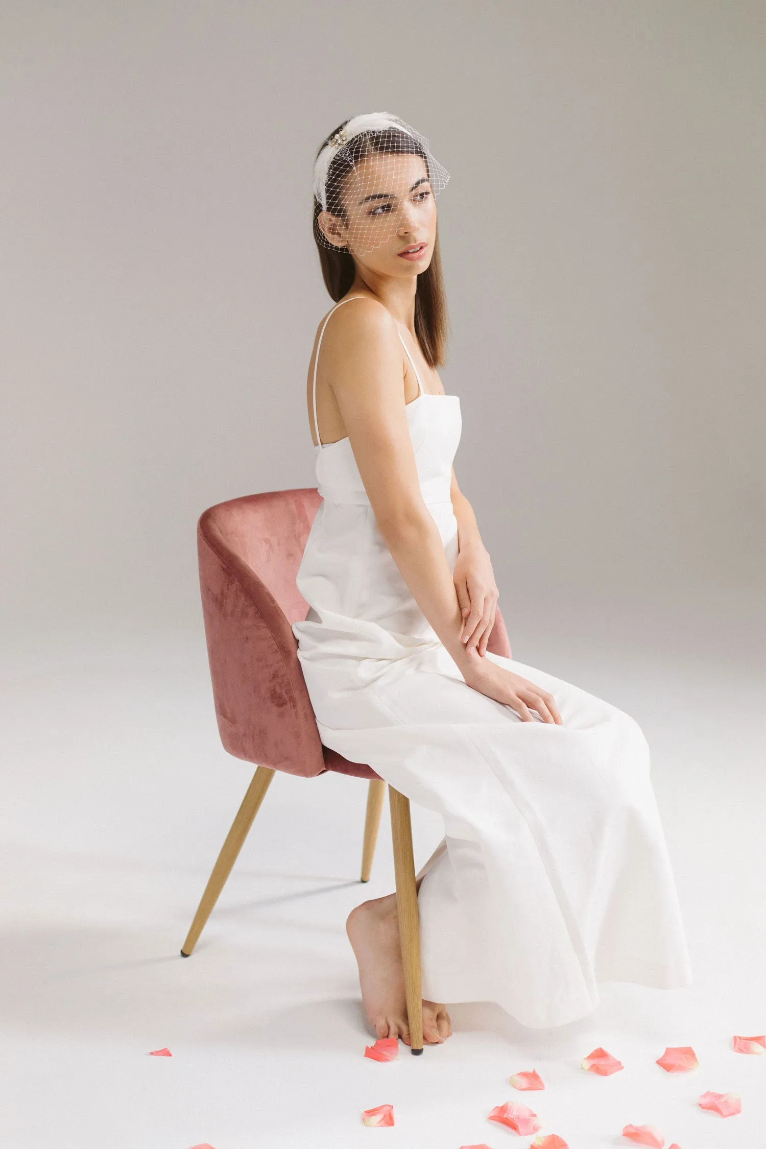 Federica: Deco Crystal and Feather Birdcage Veil Headband