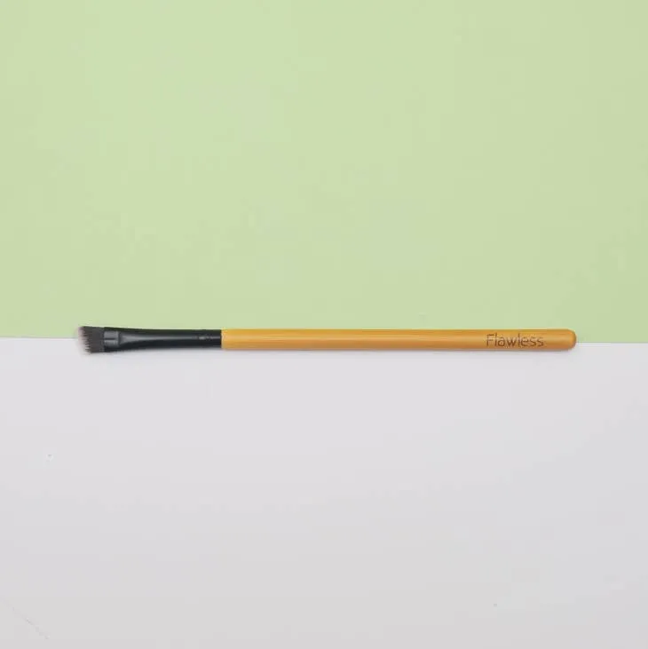 Flawless Brow/Eyeliner Bamboo Makeup Brush