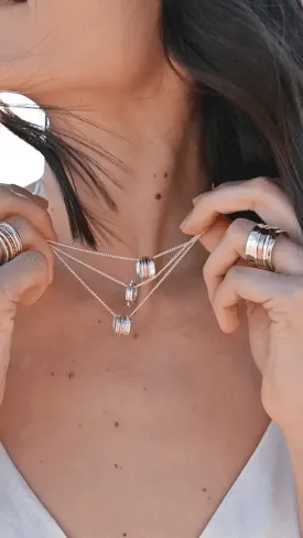 Palas Spinning Necklace